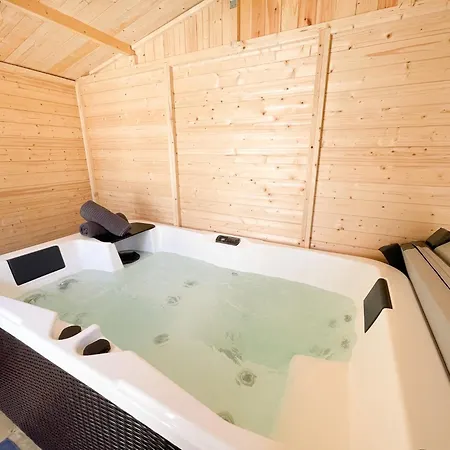 Jacuzzi Au Cocon Brestois 公寓 布雷斯特